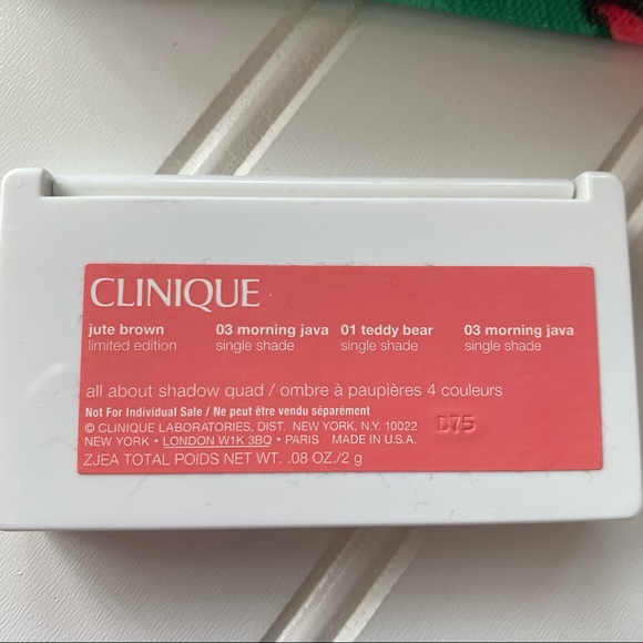Clinique cosmetics bag and products - all new - Picture 8 of 9